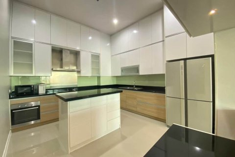 Condo in Ratchathewi, Bangkok, Thailand, 3 bedrooms  № 158528 - photo 7