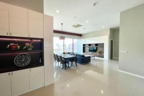 Condo in Ratchathewi, Bangkok, Thailand, 3 bedrooms  № 158528 - photo 6