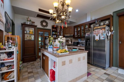 House in Chiang Mai, Thailand 5 bedrooms № 121906 - photo 16