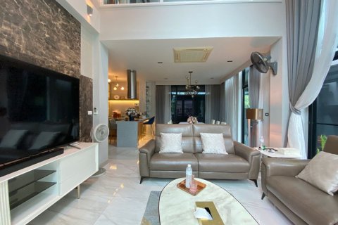 Дом в Чиангмае, Таиланд с 4 спальнями  № 149637 - фото 3