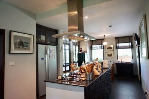 Вилла в Чиангмае, Таиланд с 4 спальнями  № 149634 - фото 13