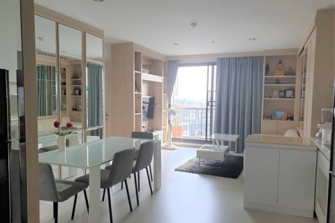 Кондоминиум с 2 спальнями в Бангкоке, Таиланд № 143928 - фото 1