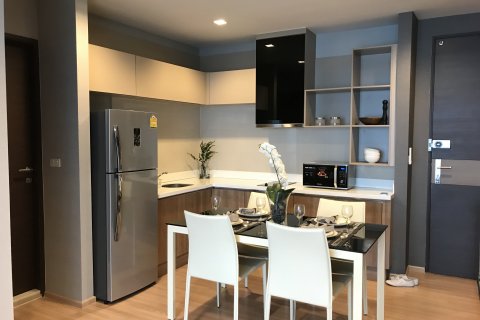 Condo à Sathon, Bangkok, Thaïlande, 2 chambres  № 143930 - photo 3