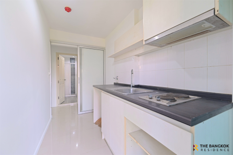Condo in Bangkok, Thailand, 1 bedroom  № 184955 - photo 8