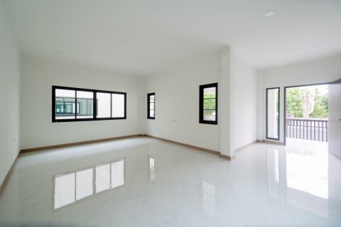 House in Hang Dong, Thailand 4 bedrooms № 171586 - photo 3