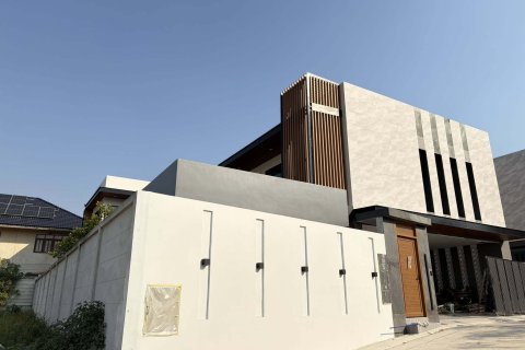 Villa à Pattaya, Thaïlande 7 chambres № 171591 - photo 17