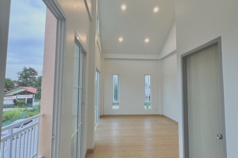 Maison à Pattaya, Thaïlande 4 chambres № 171592 - photo 8