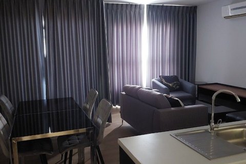 Condo in Bang Na, Bangkok, Thailand, 2 bedrooms  № 171589 - photo 1