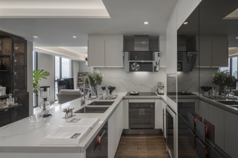 Penthouse in Bangkok, Thailand 3 bedrooms № 180692 - photo 3