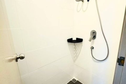 Кондоминиум с 1 спальней в Бангкоке, Таиланд № 172776 - фото 6