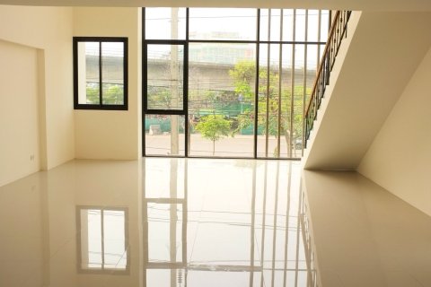 Office in Bang Kho Laem, Bangkok, Thailand № 160546 - photo 3