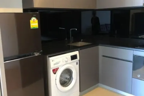 Condo in Bang Rak, Bangkok, Thailand, 2 bedrooms  № 160548 - photo 3