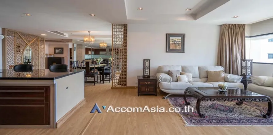 Condo à Sathon, Bangkok, Thaïlande, 3 chambres  № 215246