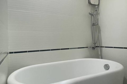 Condo in Pattaya, Thailand, 2 bedrooms  № 156562 - photo 12