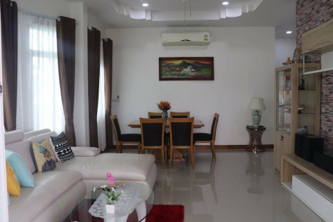 House in Hua Hin, Thailand 2 bedrooms № 156558 - photo 2