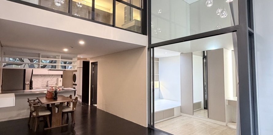 Condo à Watthana, Bangkok, Thaïlande, 2 chambres  № 148436