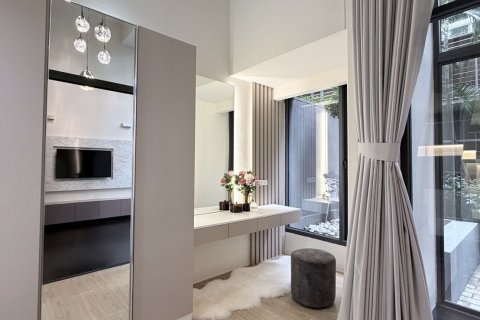 Condo à Watthana, Bangkok, Thaïlande, 2 chambres  № 148436 - photo 4