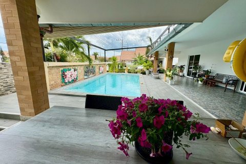 Вилла в Хуа Хине, Таиланд с 3 спальнями  № 148439 - фото 13