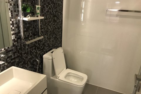 Studio in the Condo in Watthana, Bangkok, Thailand  № 148437 - photo 5