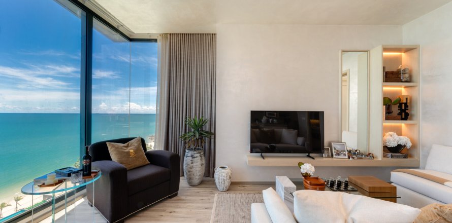 Apartment in Pattaya, Thailand 4 rooms № 183026