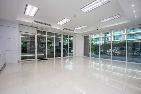 Propriété commerciale à Chiang Mai, Thaïlande 97 m2 № 183021