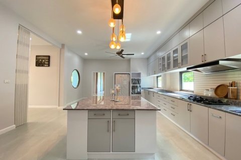 House in Chiang Mai, Thailand 3 bedrooms № 113735 - photo 16