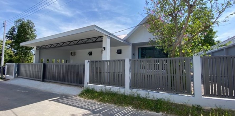 House in Chiang Mai, Thailand 3 bedrooms № 113735