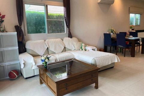 Villa in Hua Hin, Thailand 2 bedrooms № 114978 - photo 2