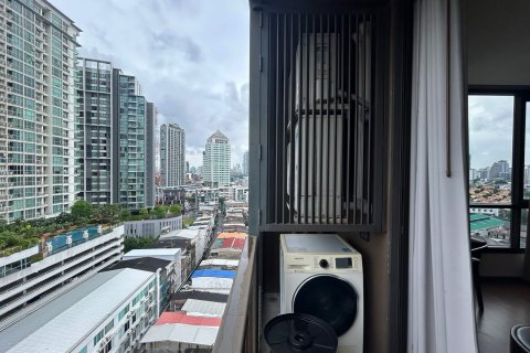 Studio dans le Condo à Watthana, Bangkok, Thaïlande  № 158402 - photo 7