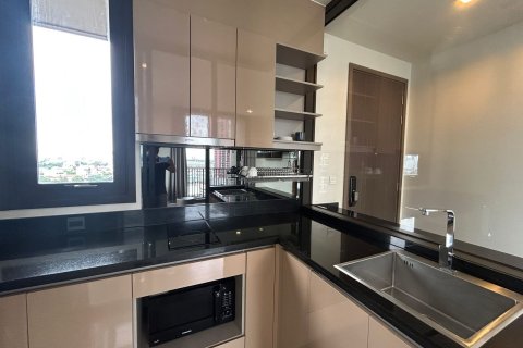 Studio dans le Condo à Watthana, Bangkok, Thaïlande  № 158402 - photo 4