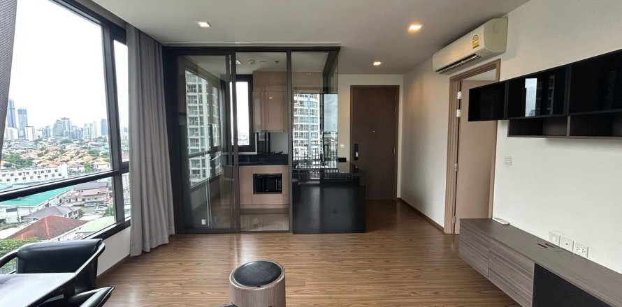 Studio dans le Condo à Watthana, Bangkok, Thaïlande  № 158402
