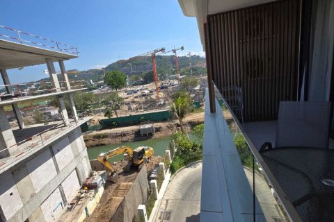 Studio dans le Condo à Phuket, Thaïlande  № 158400 - photo 11