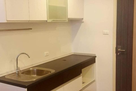 Studio dans le Condo à Bang Kho Laem, Bangkok, Thaïlande  № 158405 - photo 7