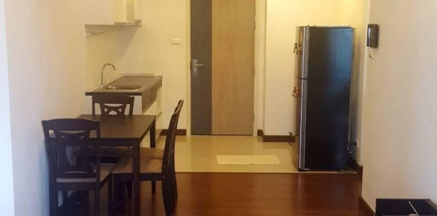 Studio dans le Condo à Bang Kho Laem, Bangkok, Thaïlande  № 158405