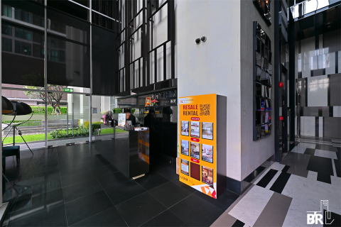 Condo in Bangkok, Thailand, 2 bedrooms  № 185017 - photo 7