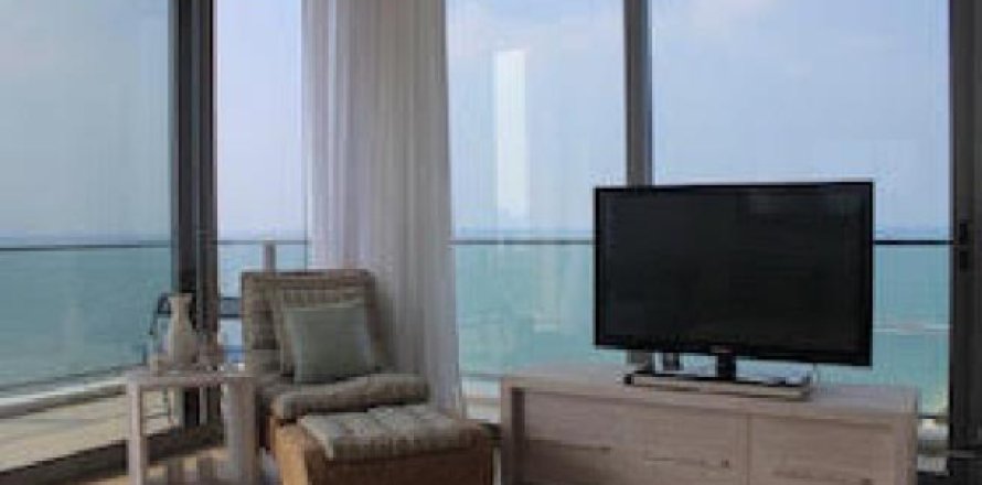 Apartment in Pattaya, Thailand 3 bedrooms № 193139