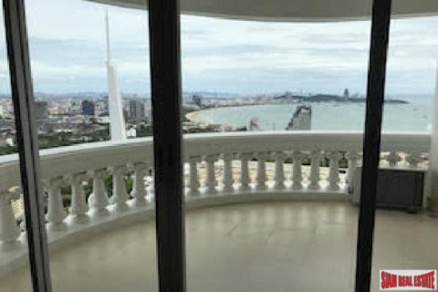 Apartment in Pattaya, Thailand 2 bedrooms № 193141 - photo 3