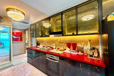 Condominio de 2 dormitorios en Jomtien Beach, Pattaya, Tailandia № 210644 - foto 11