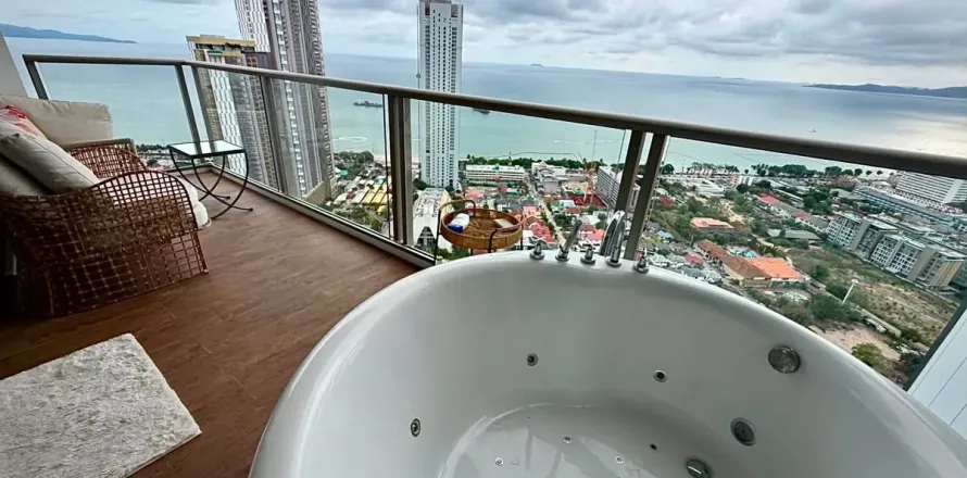 Condominio de 2 dormitorios en Jomtien Beach, Pattaya, Tailandia № 210644