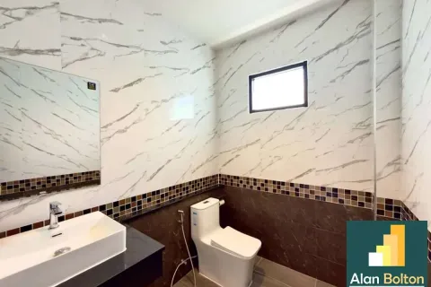 Casa de 3 dormitorios en Pattaya, Tailandia № 210647 - foto 18