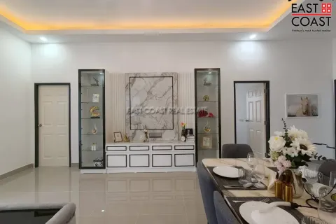 Casa de 3 dormitorios en Pattaya, Tailandia № 212451 - foto 8