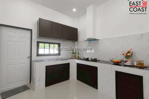 Casa de 3 dormitorios en Pattaya, Tailandia № 212451 - foto 9
