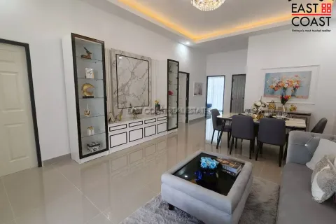 Casa de 3 dormitorios en Pattaya, Tailandia № 212451 - foto 6
