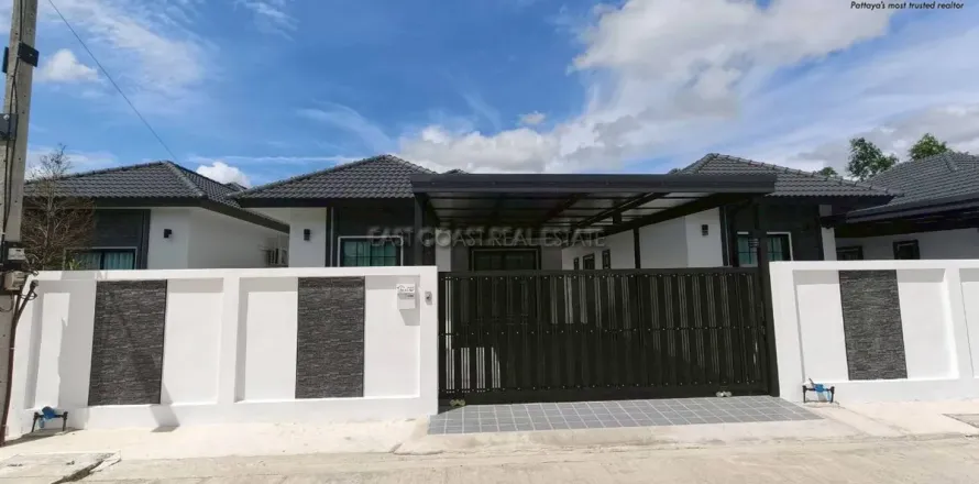 Casa de 3 dormitorios en Pattaya, Tailandia № 212455