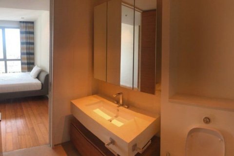 Кондоминиум с 2 спальнями в Кхлонг Сане, Бангкок, Таиланд № 140041 - фото 15