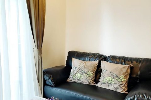 Studio in the Condo in Khlong Toei, Bangkok, Thailand  № 140037 - photo 4