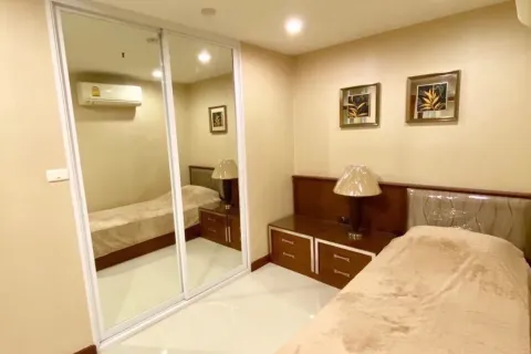 Condo in Watthana, Bangkok, Thailand, 3 bedrooms № 159409 - photo 9