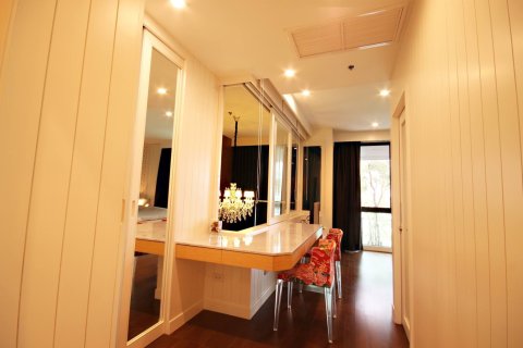 Condo in Khlong Toei, Bangkok, Thailand, 3 bedrooms  № 159410 - photo 15