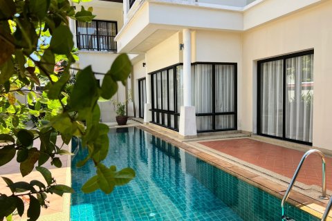 Townhouse in Phuket, Thailand 4 bedrooms № 159408