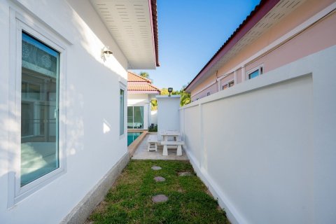 Villa in Hua Hin, Thailand 3 bedrooms № 159412 - photo 11